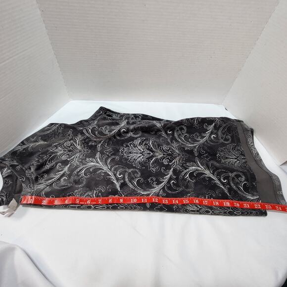 Chico's Zenergy Velour Foiled Scroll-Print Long Sleeve Women's Tunic - Picture 4 of 7